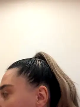 Snapshot of ItalianGirl chatting on 10.24.25 ItalianGirl online show from 10.24.25