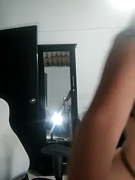 Snapshot of karly_hot_ chatting on 09.18.25 karly hot  online show from 09.18.25