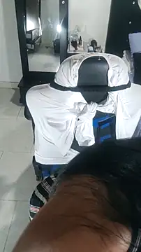 Snapshot of karly_hot_ chatting on 10.01.25 karly hot  online show from 10.01.25