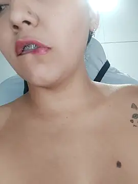 Snapshot of karly_hot_ chatting on 10.18.25 karly hot  online show from 10.18.25