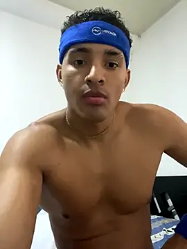 Snapshot of Smith_Fitness chatting on 09.18.25 Smith Fitness online show from 09.18.25