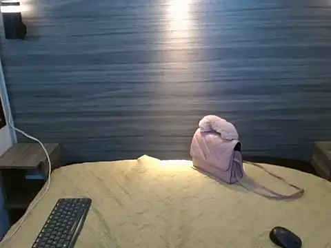 Penelopee Rouse online show from 11.23.25