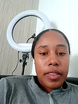 MoniqueMulberry online show from 09.24.25