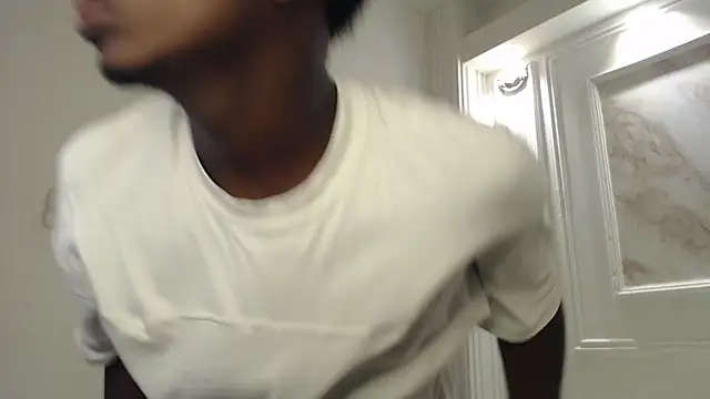 Amare 25 online show from 10.21.25