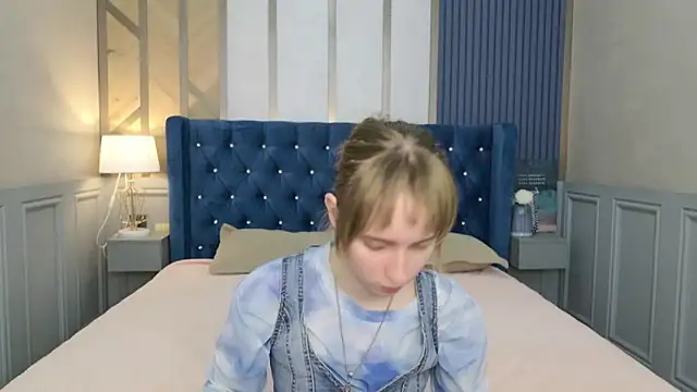 Beverly Gomes online show from 10.04.25