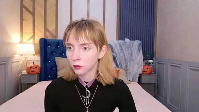 Beverly Gomes online show from 10.25.25