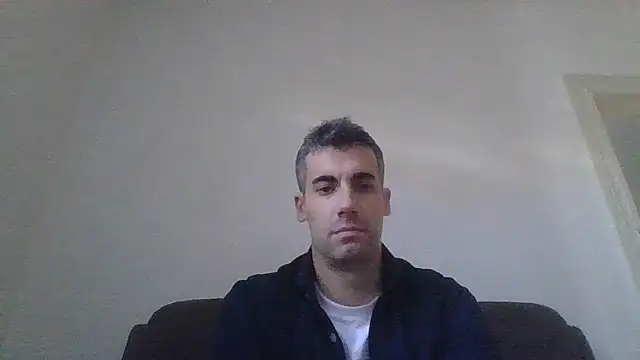 JulioIsHere4you online show from 10.11.25