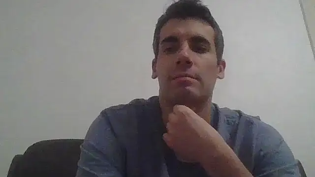 JulioIsHere4you online show from 11.15.25