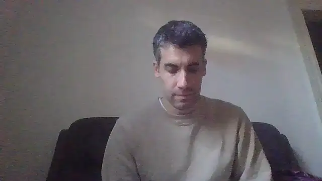 Snapshot of JulioIsHere4you chatting on 01.17.26 JulioIsHere4you online show from 01.17.26