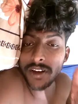 Snapshot of Bigsizemodda chatting on 10.19.25 Bigsizemodda online show from 10.19.25