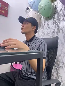 StevenHumps online show from 10.07.25