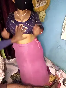 Snapshot of CUTE_BHABI_1 chatting on 01.12.26 CUTE BHABI 1 online show from 01.12.26