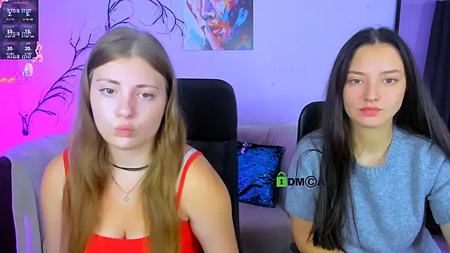 Snapshot of melani_bumm chatting on 09.24.25 melani bumm online show from 09.24.25