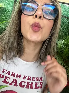 ShyNotSorryXXX online show from 09.12.25