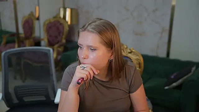 Snapshot of Tiana_Princesss chatting on 09.26.25 Tiana Princesss online show from 09.26.25