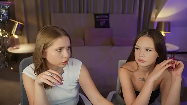 Snapshot of Tiana_Princesss chatting on 10.31.25 Tiana Princesss online show from 10.31.25