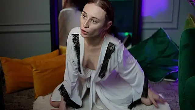 SaraiAngel online show from 11.27.25