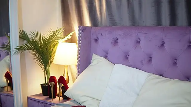 SaraiAngel online show from 02.21.26