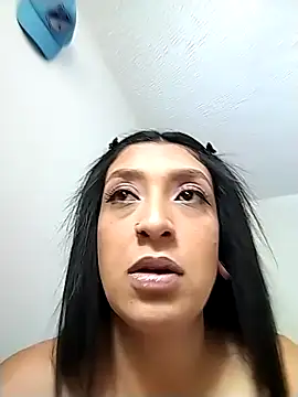 Coralaine 96 online show from 03.03.26