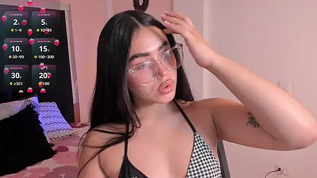 Snapshot of AvaScott_ chatting on 10.20.25 AvaScott online show from 10.20.25