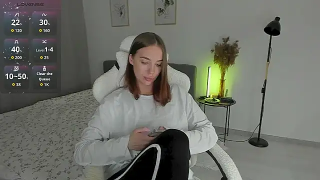 LovelyKaya online show from 10.19.25