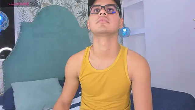 Tthiago cruz online show from 10.14.25