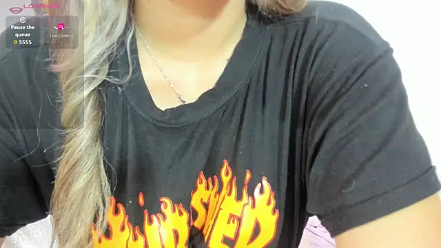 Snapshot of Kenndal_tay chatting on 10.04.25 Kenndal tay online show from 10.04.25