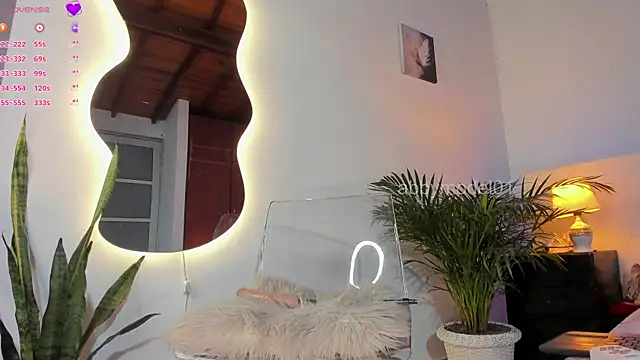 Snapshot of AbbyModel01 chatting on 09.27.25 AbbyModel01 online show from 09.27.25