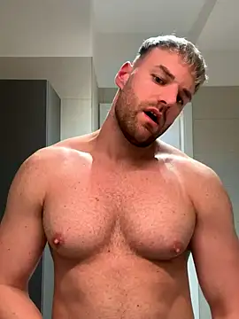 Snapshot of TheKevinboy chatting on 10.08.25 TheKevinboy online show from 10.08.25