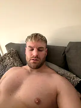 Snapshot of TheKevinboy chatting on 10.22.25 TheKevinboy online show from 10.22.25