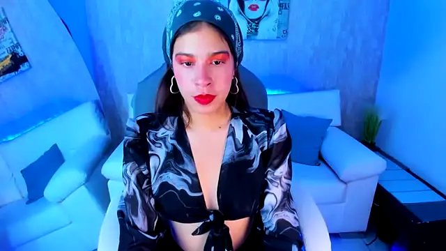 Eva hells  online show from 10.21.25