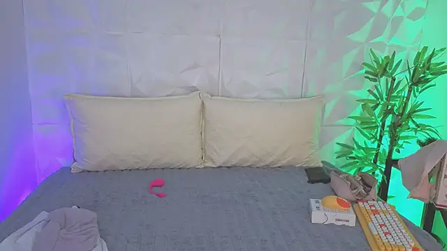 1Anya online show from 12.20.25