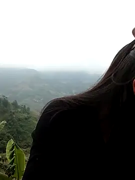 Suni2345 online show from 10.31.25