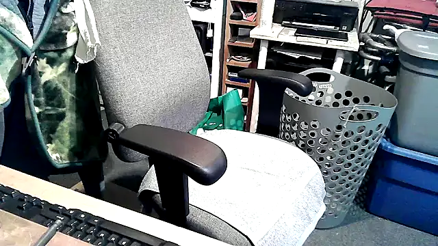 Snapshot of georgew62 chatting on 10.05.25 georgew62 online show from 10.05.25