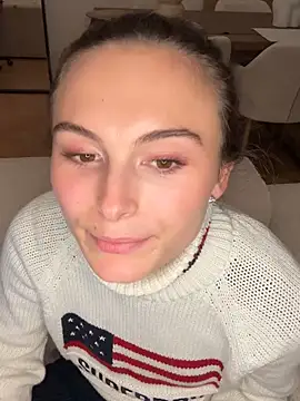 SophiiaStarr online show from 10.07.25