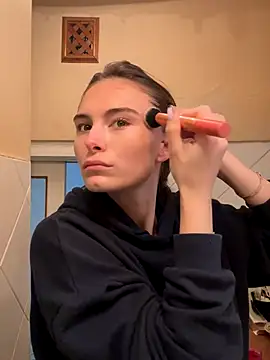 SophiiaStarr online show from 11.11.25