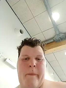 Snapshot of Rubenemil25 chatting on 02.02.26 Rubenemil25 online show from 02.02.26