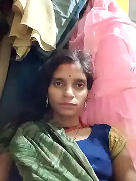 Snapshot of Punam_jindal chatting on 09.30.25 Punam jindal online show from 09.30.25