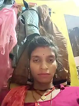 Snapshot of Punam_jindal chatting on 10.28.25 Punam jindal online show from 10.28.25