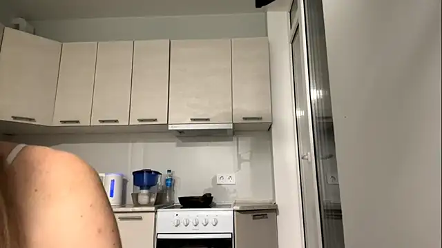 Snapshot of Denni_Spilber chatting on 09.23.25 Denni Spilber online show from 09.23.25