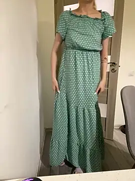 Snapshot of AnyaHellCat chatting on 10.08.25 AnyaHellCat online show from 10.08.25