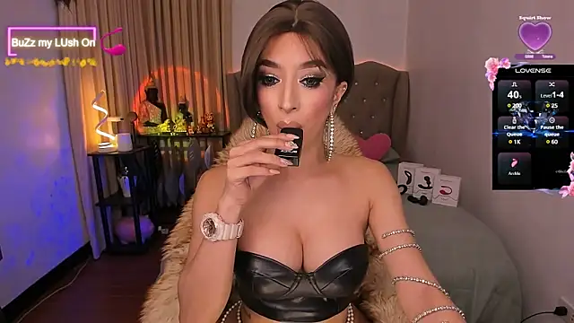 Dream Goddess online show from 12.12.24