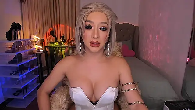 Dream Goddess online show from 02.05.26