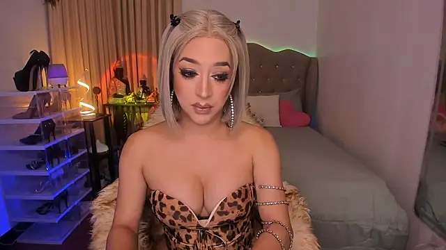 Dream Goddess online show from 04.09.26