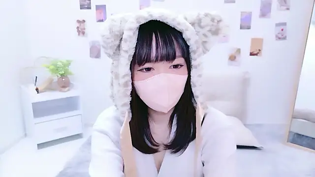 Snapshot of fumika_f chatting on 10.24.25 fumika f online show from 10.24.25