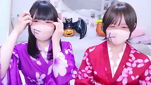 Snapshot of fumika_f chatting on 10.29.25 fumika f online show from 10.29.25