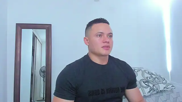 KingLevi01 online show from 03.31.26