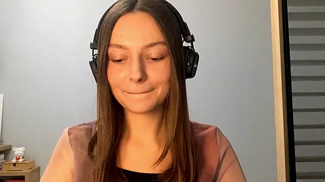 Snapshot of SoulHiperAgne_ chatting on 09.26.25 SoulHiperAgne online show from 09.26.25