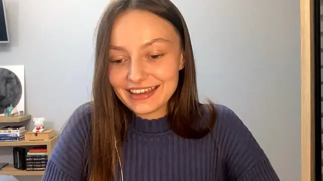 Snapshot of SoulHiperAgne_ chatting on 10.31.25 SoulHiperAgne online show from 10.31.25