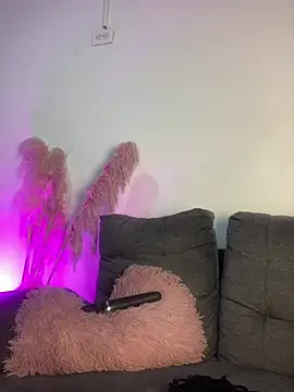 Charlottediolet online show from 04.24.26